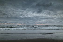 North Sea in the blue hour. by Nanda van der Eijk