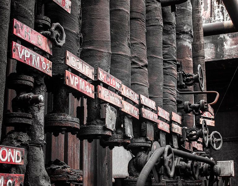 Urbex verlaten fabriek van Col Fotooss