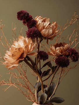 Dried flowers on natural clear background Gold by Esmeé Kiewiet