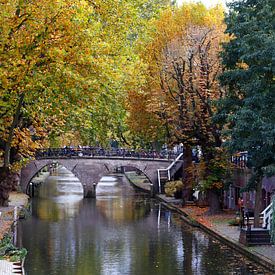 Utrechter Grachten im Herbst von TOUCH Fotografie