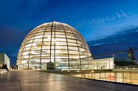 Reichstag zur blauen Stunde, Berlin