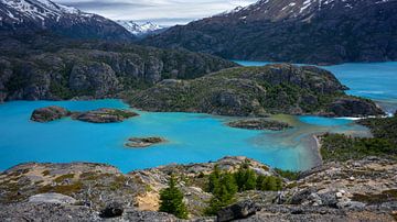 Lac de montagne dans les Andes patagoniennes sur Christian Peters