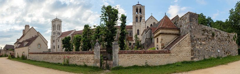 Basilica of St Magdalene in Vézelay, France by Joost Adriaanse