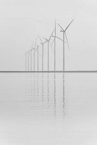 Dansende Duurzaamheid: Windmolens bij Schokkerhaven