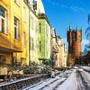 Uitzicht op de historische watertoren in de winter in de Hanzestad van Rico Ködder