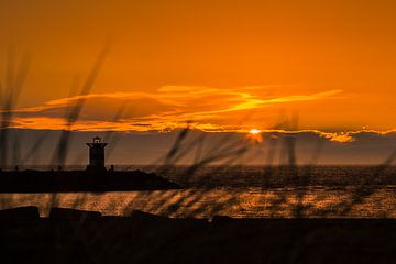 Scheveningen Sunset van Marc Hederik Fotografie
