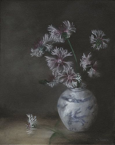 Stilleven met Bergknapkruid, Centaurea montana