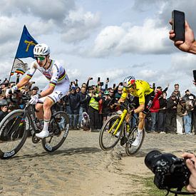 Tadej Pogacar et Wout van Aert sur Leon van Bon