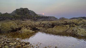 Landschap bij Bow Fiddle Rock van Babetts Bildergalerie