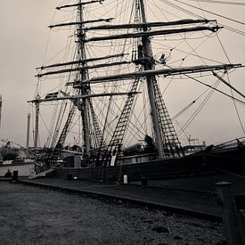 Sailing ship by Matthias Spartz