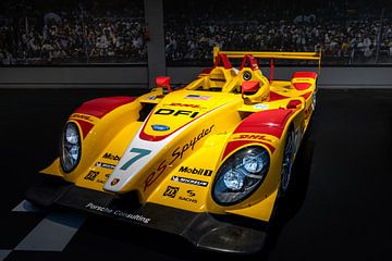 Le Mans Porsche RS Spyder long-distance racer in yellow and red by autofotografie nederland