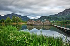 Bootshäuser am Kochelsee - wunderschönes Bayern von Rolf Schnepp