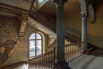 The abandonned  villa Goano by Frans Nijland