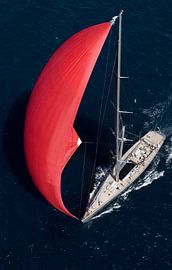 Segeln mit Superyacht auf dem Mittelmeer. Blick aus dem Hubschrauber. von Albert Brunsting