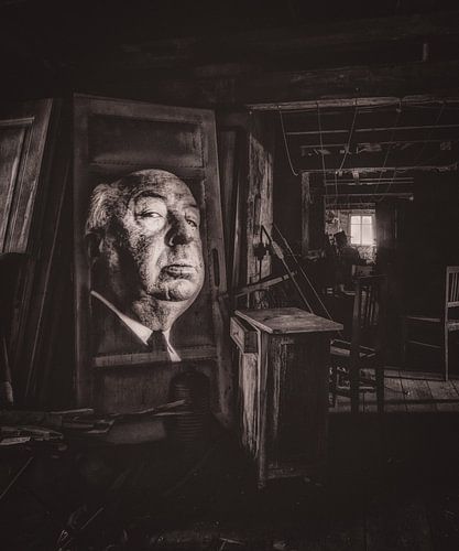 Hovel avec image illuminée d'Alfred Hitchcock