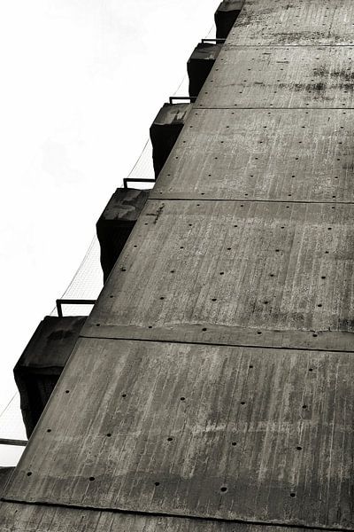 Side view of a residential building in Braunschweig by Heiko Kueverling