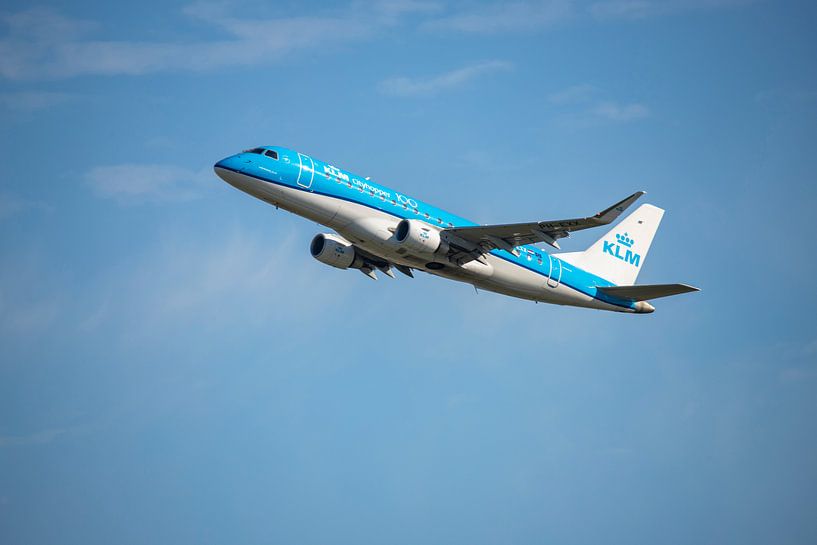 KLM Cityhopper, KL2020, registratienummer PH EXX. Embraer ERJ-175 van Gert Hilbink
