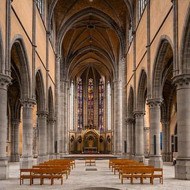 Interieur van een verlaten kerk van Sonny Vermeer