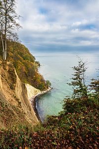 Die Ostseeküste auf der Insel Rügen im Herbst