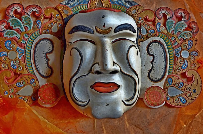 Asian Mask by Bob Pieck