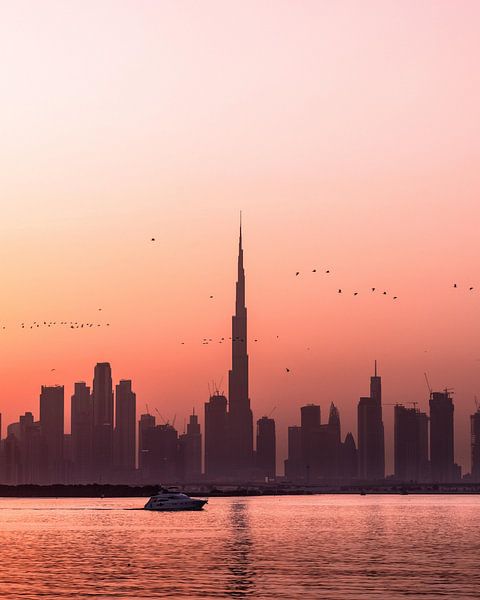 Dubai by Hello Pompoyo