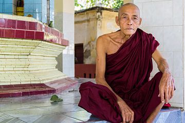 Boeddhistische monnik in Mandalay, Myanmar van Annemarie Arensen