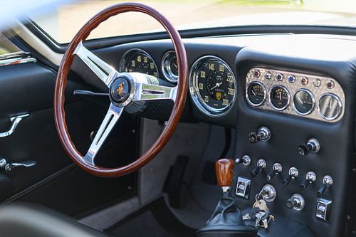 Lamborghini 350 GT klassieke Italiaanse sportwagen interieur