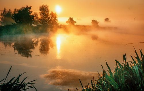 zonsopkomst water landschap