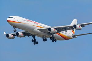 Airbus A340-300 "Palulu" (PZ-TCP) von Surinam Airways.