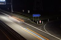 Snelweg bij nacht