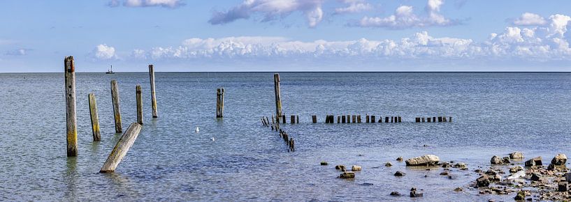 Old Harbour of Sil (Texel) by Tjeerd Knier