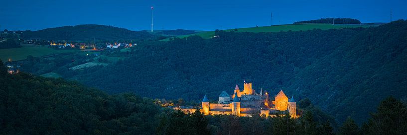 Panorama der Burg Bourscheid von Henk Meijer Photography