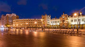 Night shot of the bullring and railway station by Dieter Walther