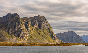 Sunny mountains Lofoten
