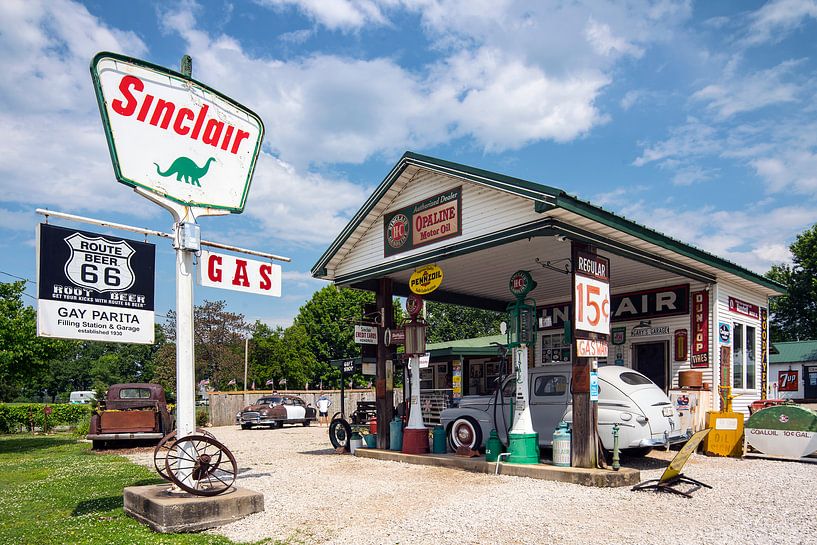 Sinclair-Garage mit Tankstelle von Humphry Jacobs