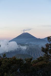 Lever de soleil sur le volcan Bromo