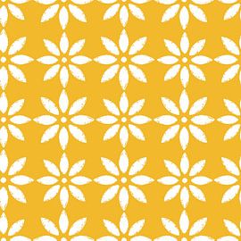 Weiße Blumenformen auf weichem gelben Hintergrund von SoftNature Patterns