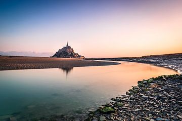 Lever de soleil au Mont Saint-Michel sur Gijs Rijsdijk