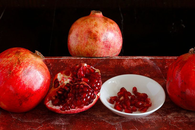 Pomegranates by Thomas Jäger