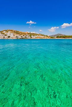 Mallorca eiland, idyllische kust uitzicht op de baai van Santa Ponca van Alex Winter