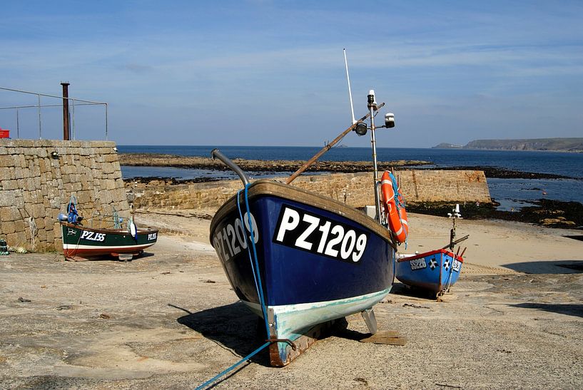 Seen Cove by Richard Wareham