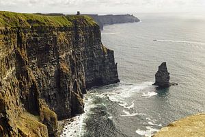 Die Cliffs of Moher sind die bekanntesten Klippen in Irland.