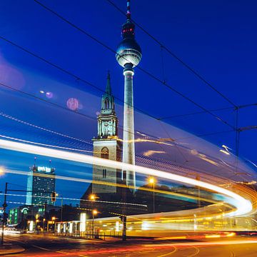 Berlin – TV Tower / St. Mary’s Church van Alexander Voss