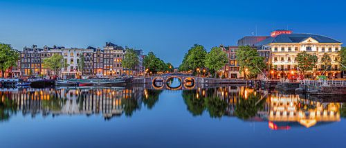 Panorama Amstel en Koninklijk Theater Carré Amsterdam van Thea.Photo