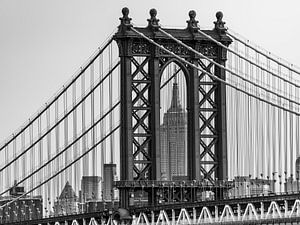 Manhattan Bridge und Empire State Building van Kurt Krause