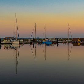 Evening atmosphere in the harbour of Gager by Holger Spieker
