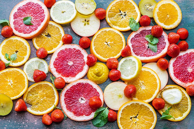 fruit bowl by Karin Riethoven