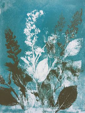 Botanische blauwdruk – serene kunst van bladeren en bloemen in cyaan