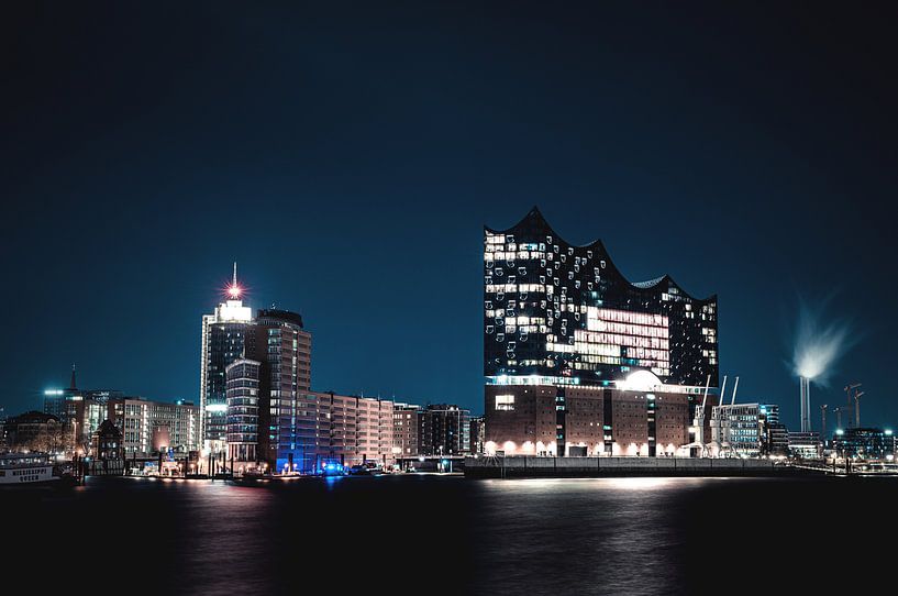 Elbphilharmonie bei Nacht von Florian Kunde