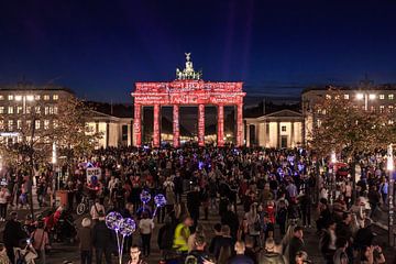 La Porte de Brandebourg de Berlin sous un éclairage particulier sur Frank Herrmann